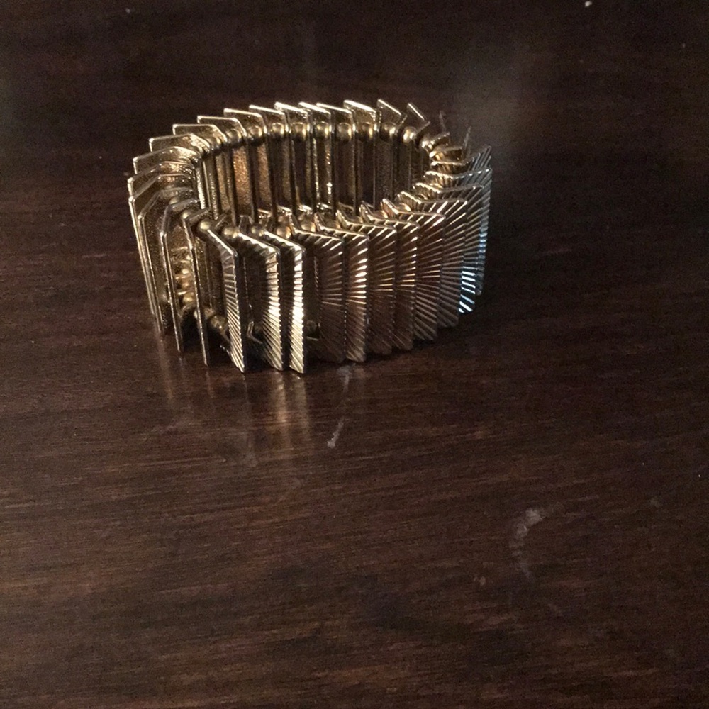 Beautiful gold bracelet